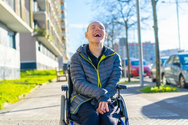 Come la meditazione può essere integrata in programmi di riabilitazione per dipendenze?